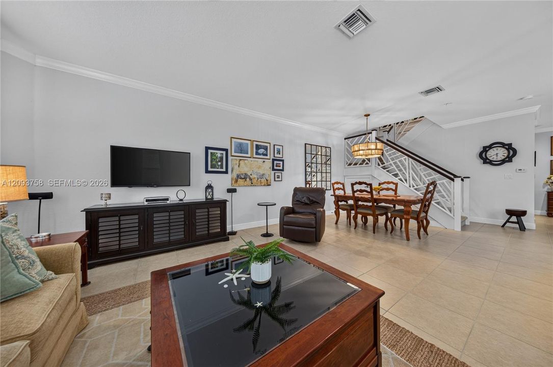 For Sale: $559,000 (3 beds, 3 baths, 2320 Square Feet)