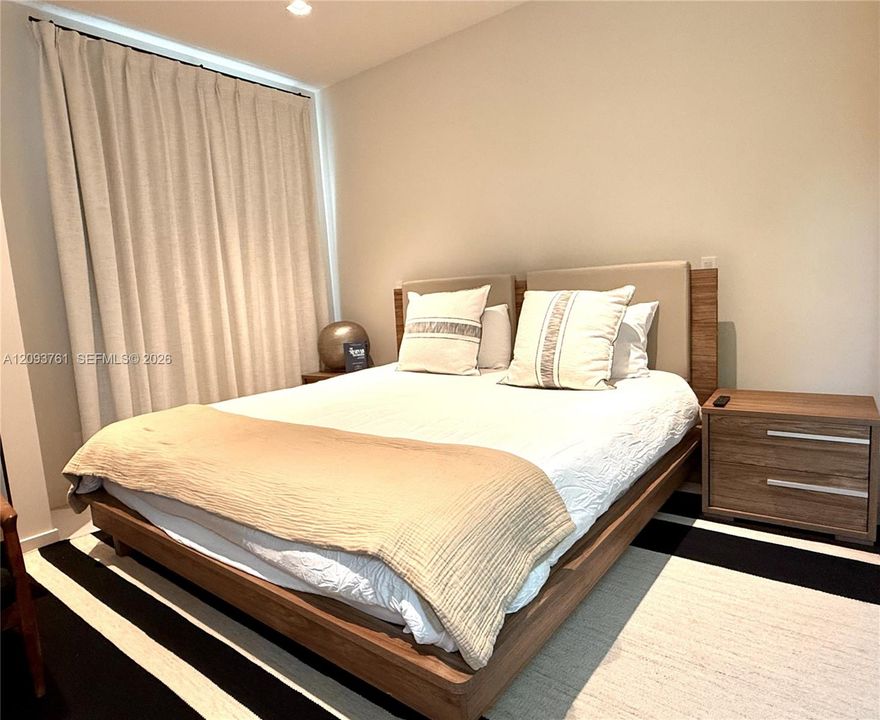 For Rent: $18,500 (4 beds, 4 baths, 4072 Square Feet)
