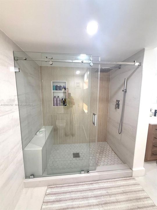 For Sale: $665,000 (2 beds, 2 baths, 2503 Square Feet)