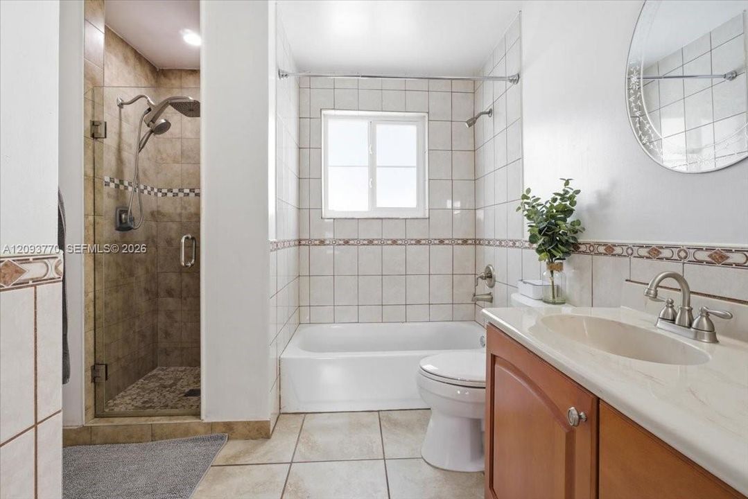En Renta: $4,200 (4 camas, 2 baños, 1820 Pies cuadrados)