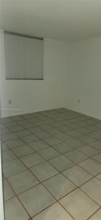 For Sale: $294,900 (1 beds, 1 baths, 800 Square Feet)