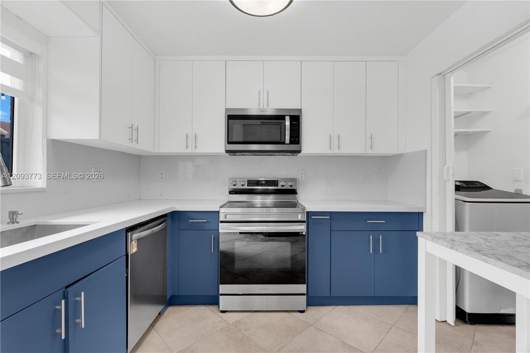 En Venta: $400,000 (2 camas, 2 baños, 1100 Pies cuadrados)