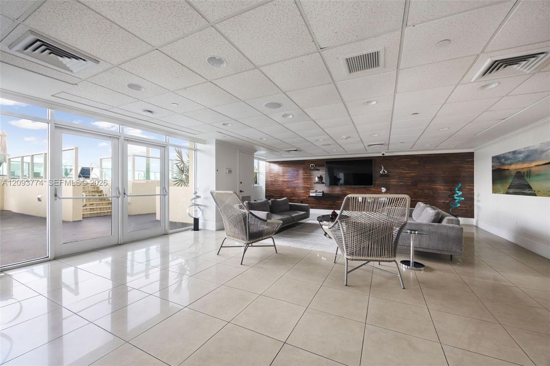 En Venta: $1,200,000 (2 camas, 2 baños, 1078 Pies cuadrados)