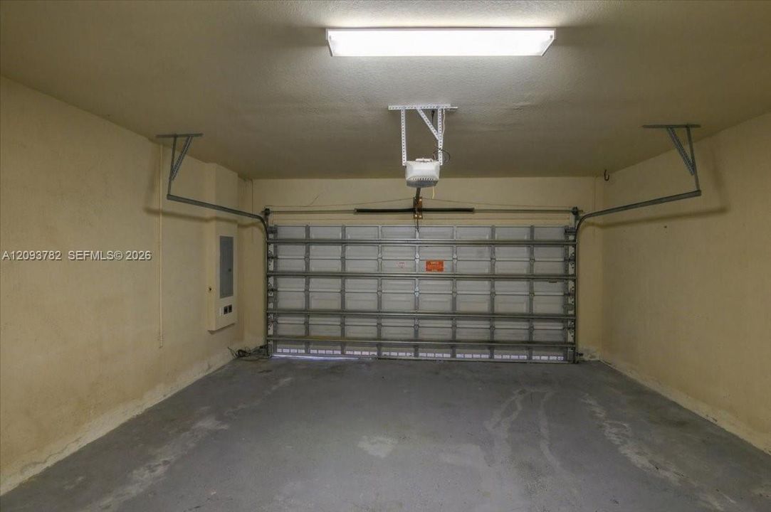 For Rent: $6,000 (4 beds, 3 baths, 2622 Square Feet)