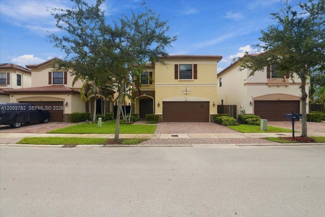 For Rent: $6,000 (4 beds, 3 baths, 2622 Square Feet)