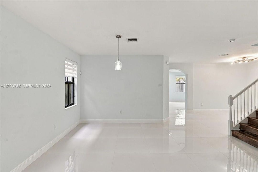 For Rent: $6,000 (4 beds, 3 baths, 2622 Square Feet)