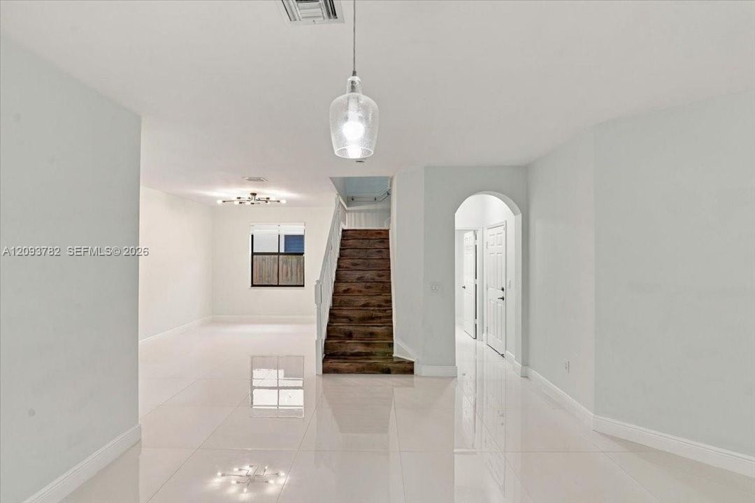 For Rent: $6,000 (4 beds, 3 baths, 2622 Square Feet)