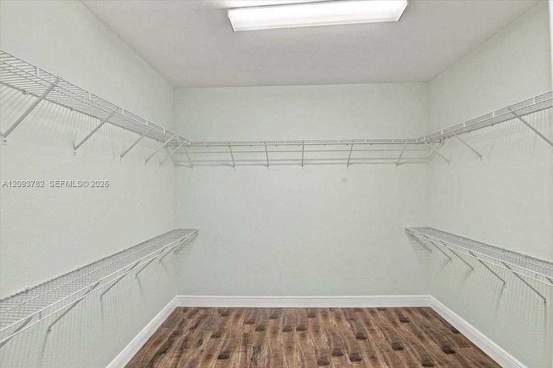 For Rent: $6,000 (4 beds, 3 baths, 2622 Square Feet)