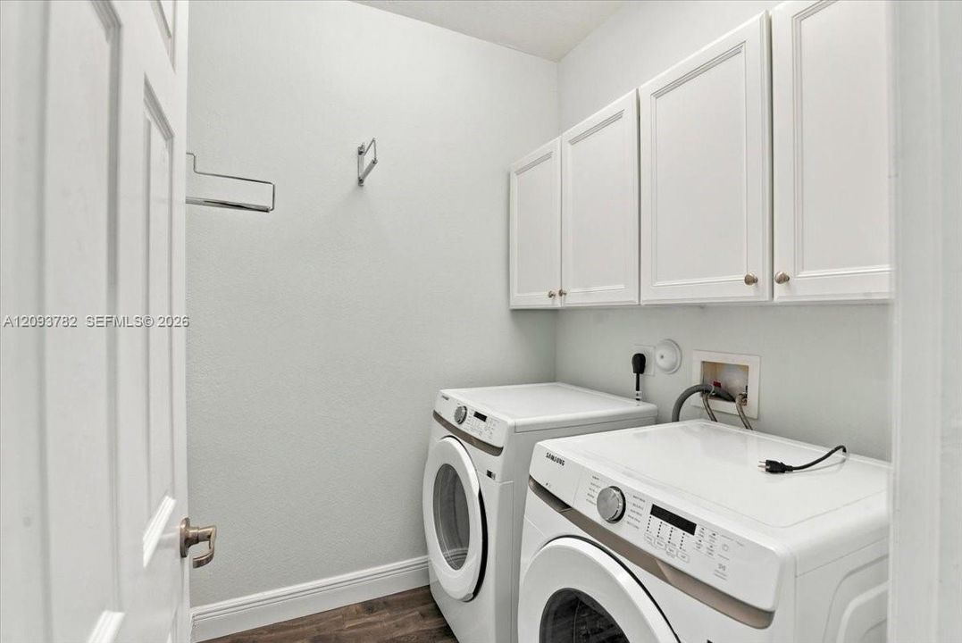 For Rent: $6,000 (4 beds, 3 baths, 2622 Square Feet)