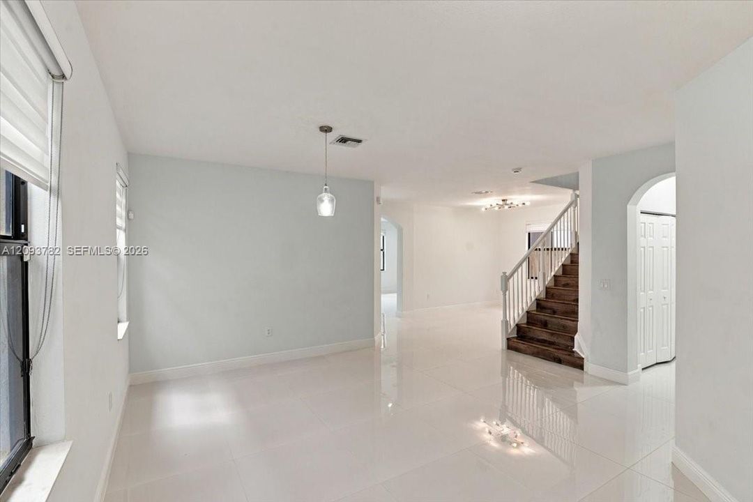 For Rent: $6,000 (4 beds, 3 baths, 2622 Square Feet)