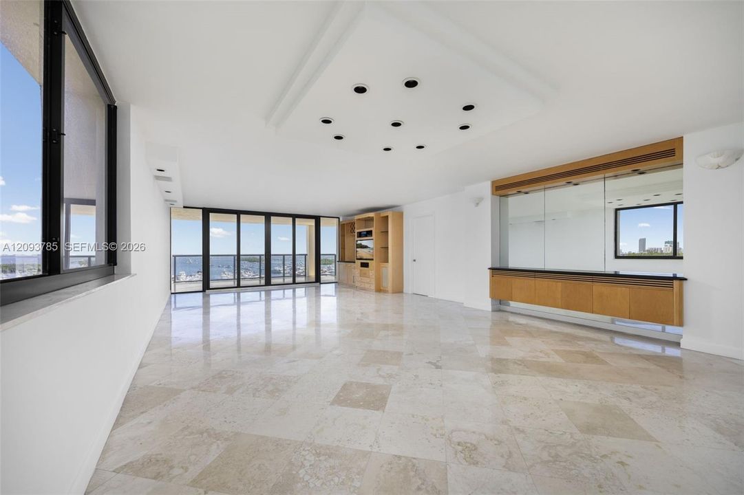 En Venta: $4,950,000 (5 camas, 4 baños, 1805 Pies cuadrados)