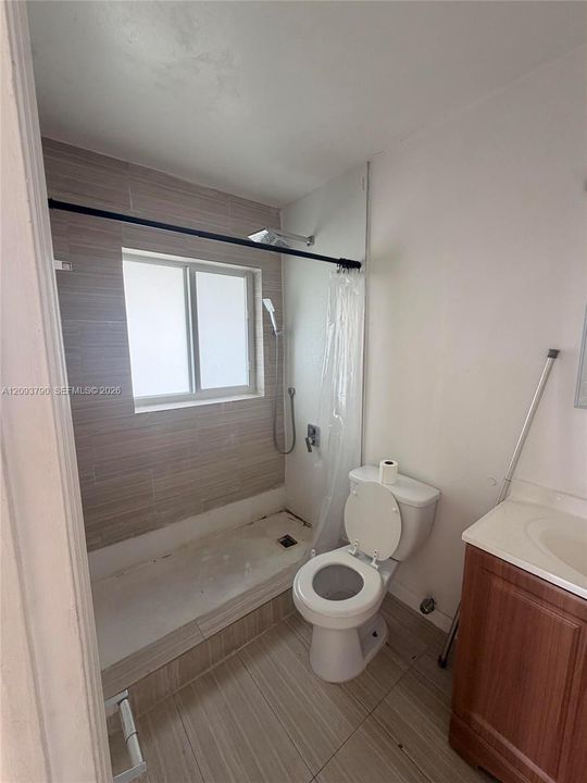 For Rent: $1,500 (1 beds, 1 baths, 750 Square Feet)