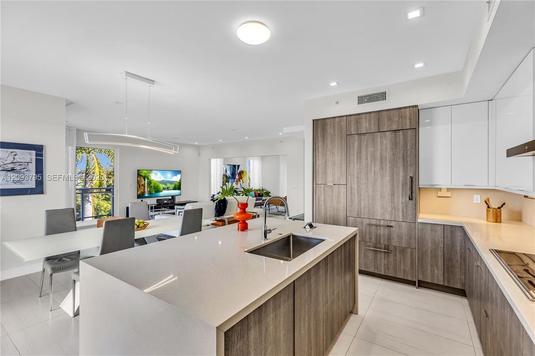 For Rent: $8,500 (3 beds, 3 baths, 2185 Square Feet)