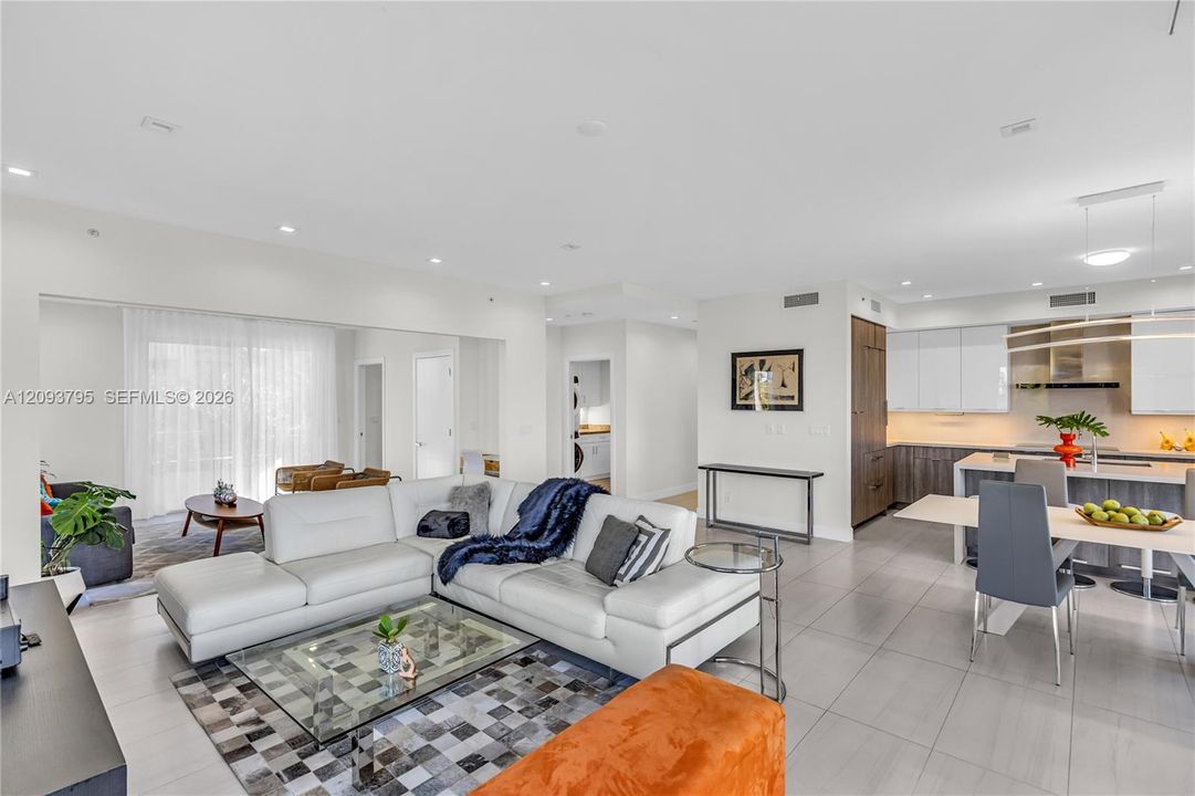 For Rent: $8,500 (3 beds, 3 baths, 2185 Square Feet)