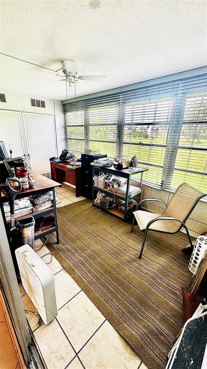 For Sale: $285,000 (2 beds, 2 baths, 1000 Square Feet)