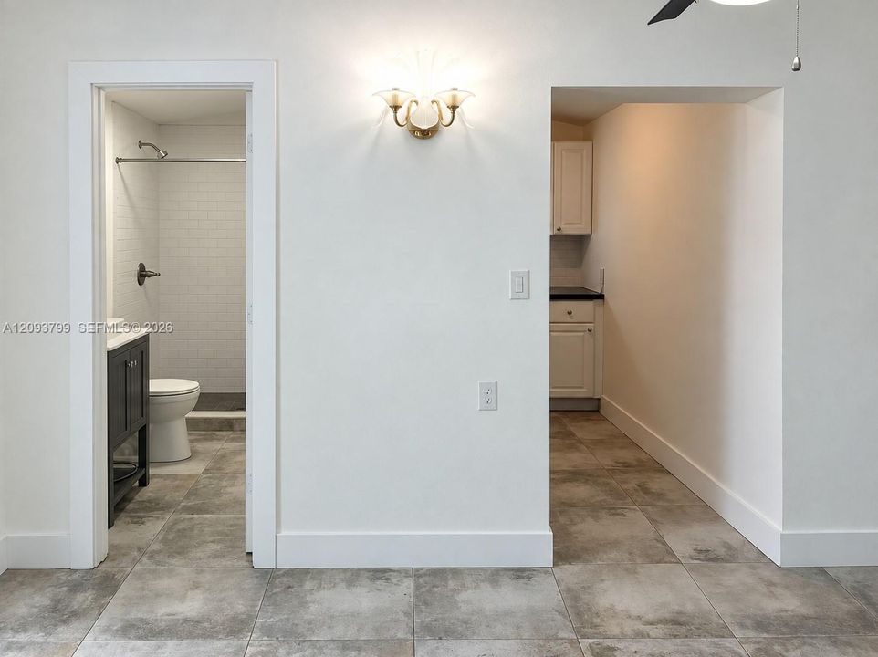 For Rent: $2,000 (1 beds, 1 baths, 1689 Square Feet)