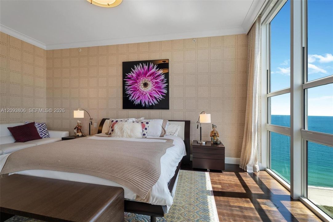 For Sale: $4,230,000 (3 beds, 4 baths, 2918 Square Feet)