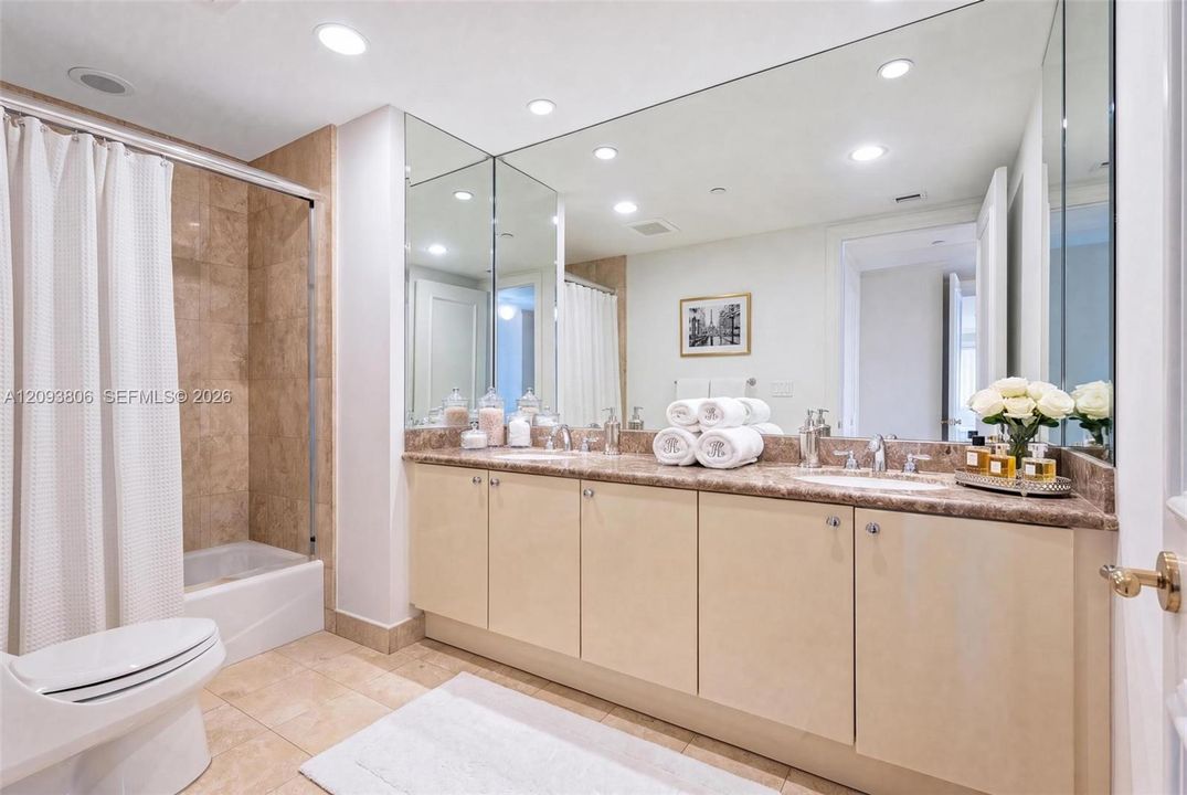 For Sale: $4,230,000 (3 beds, 4 baths, 2918 Square Feet)