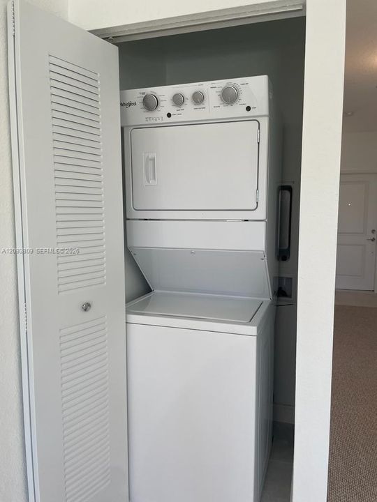 For Rent: $2,500 (3 beds, 3 baths, 1440 Square Feet)