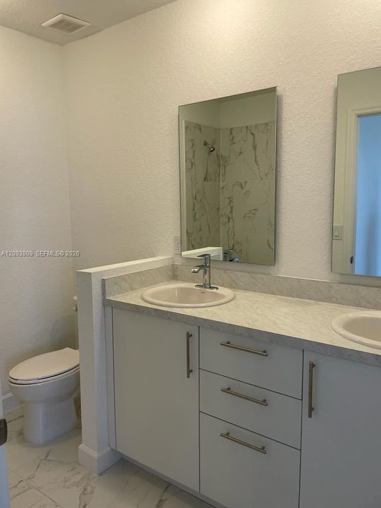 For Rent: $2,500 (3 beds, 3 baths, 1440 Square Feet)