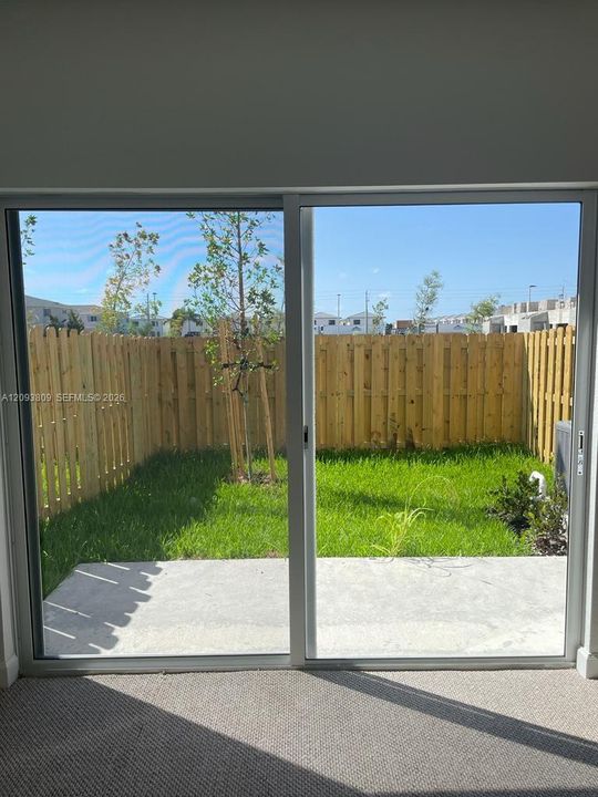 For Rent: $2,500 (3 beds, 3 baths, 1440 Square Feet)