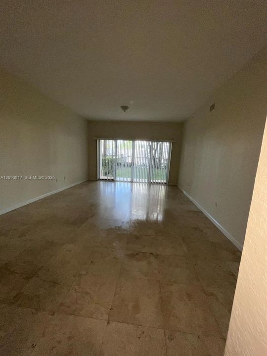 En Venta: $244,000 (2 camas, 2 baños, 1424 Pies cuadrados)