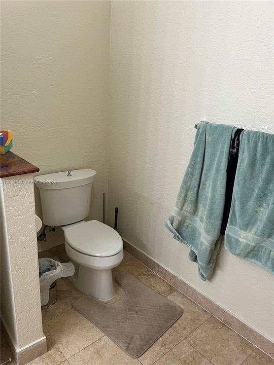 En Venta: $244,000 (2 camas, 2 baños, 1424 Pies cuadrados)