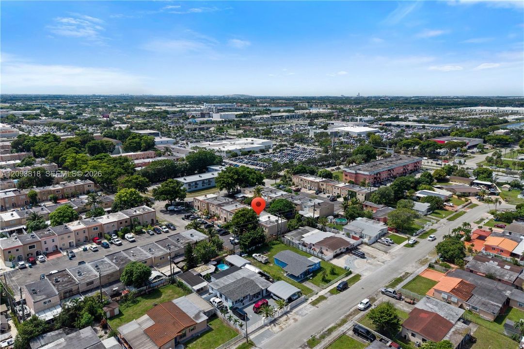 For Sale: $375,000 (2 beds, 1 baths, 1116 Square Feet)