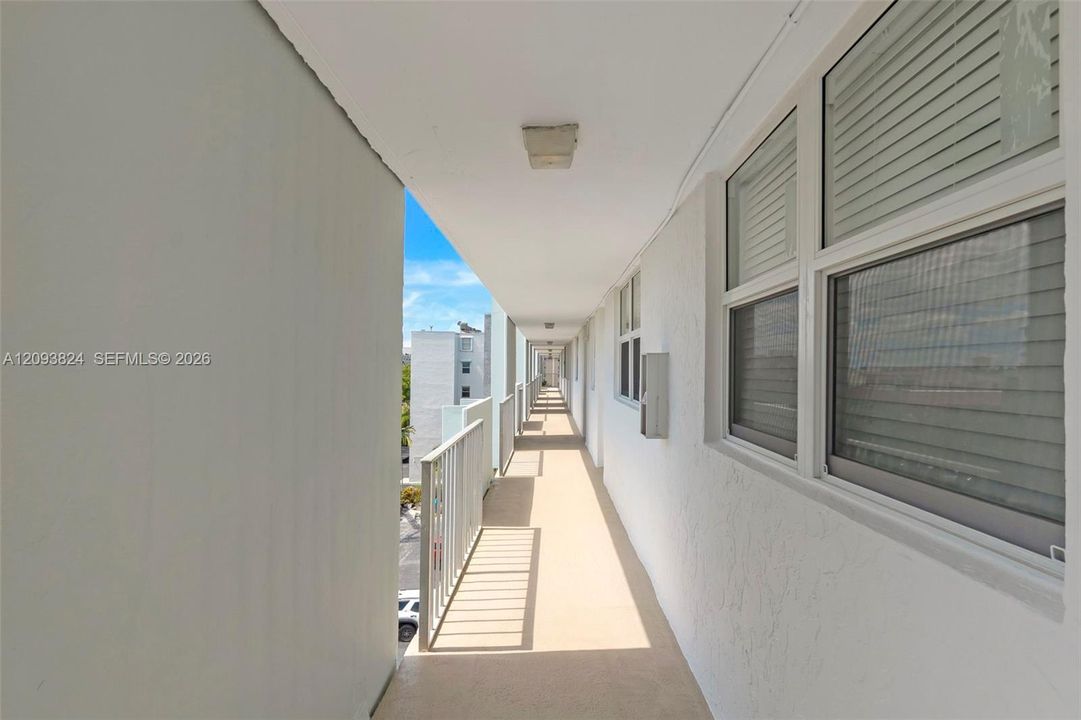 En Venta: $270,000 (1 camas, 1 baños, 724 Pies cuadrados)