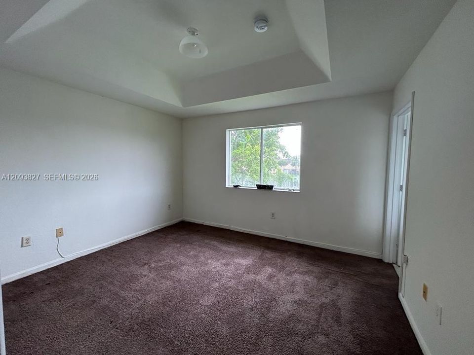 For Sale: $269,900 (3 beds, 2 baths, 1302 Square Feet)