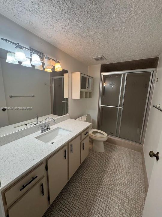 В аренду: $1,800 (2 спален, 2 ванн, 1100 Квадратных фут)