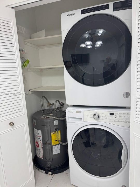 В аренду: $1,800 (2 спален, 2 ванн, 1100 Квадратных фут)