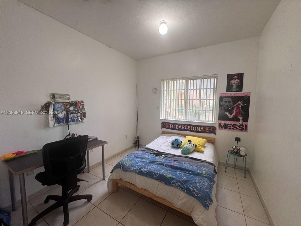 For Rent: $2,695 (3 beds, 2 baths, 1109 Square Feet)