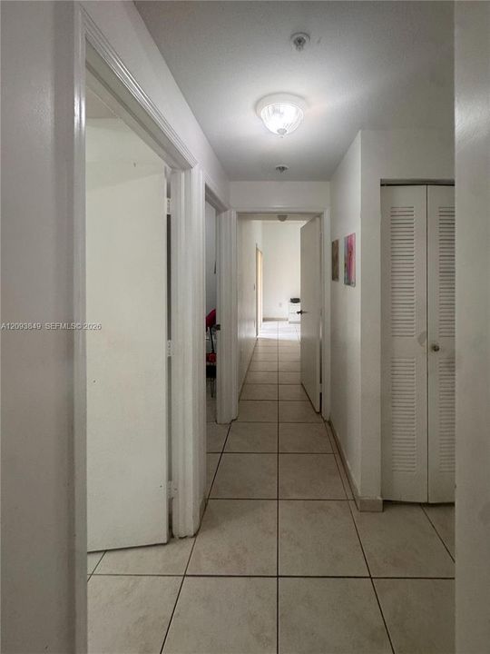 For Rent: $2,695 (3 beds, 2 baths, 1109 Square Feet)