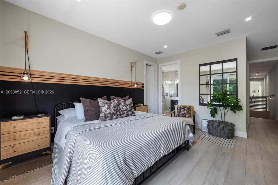 For Sale: $1,449,000 (4 beds, 4 baths, 2490 Square Feet)