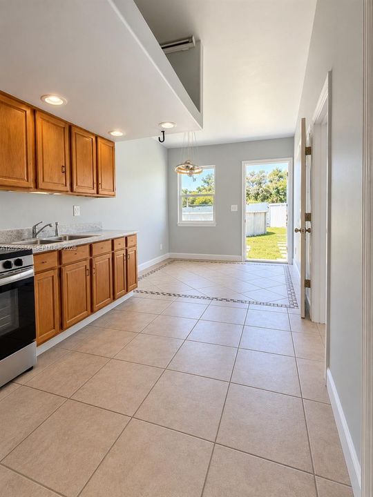 En Venta: $515,000 (0 camas, 0 baños, 1080 Pies cuadrados)