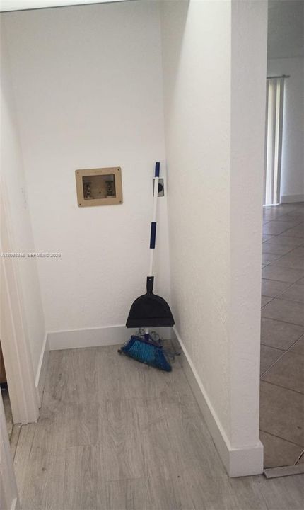 For Rent: $1,250 (2 beds, 2 baths, 864 Square Feet)