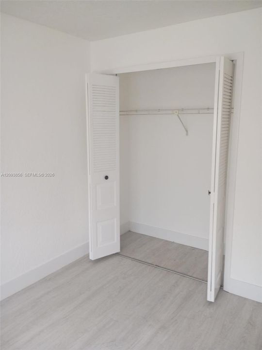 For Rent: $1,250 (2 beds, 2 baths, 864 Square Feet)
