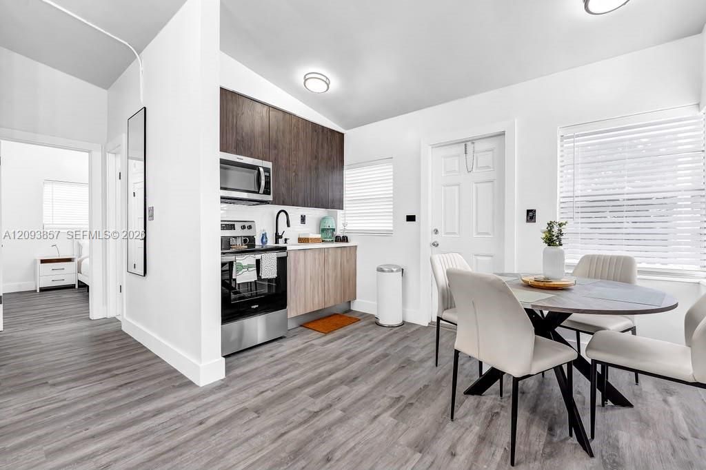 For Rent: $3,100 (3 beds, 1 baths, 0 Square Feet)
