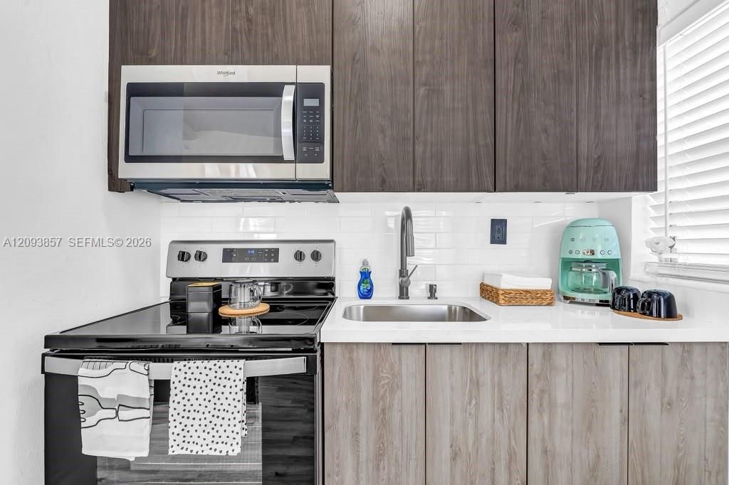 For Rent: $3,100 (3 beds, 1 baths, 0 Square Feet)