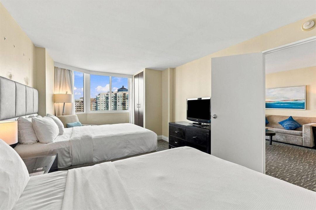 6-web-or-mls-2670_E_Sunrise_Blvd_Unit_11