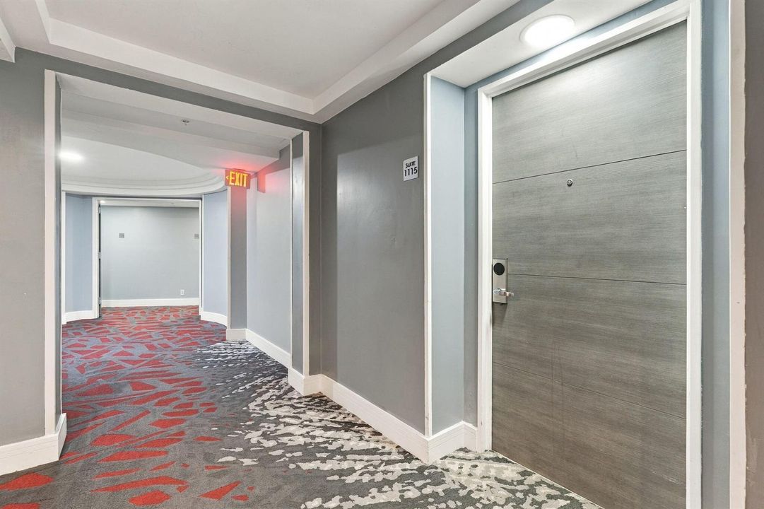 27-web-or-mls-2670_E_Sunrise_Blvd_Unit_1