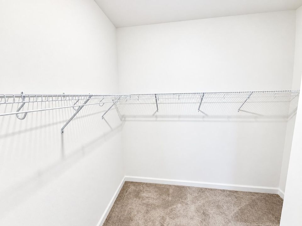 6.MasterBathroomCloset