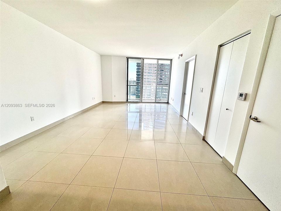 For Rent: $4,300 (2 beds, 1 baths, 953 Square Feet)