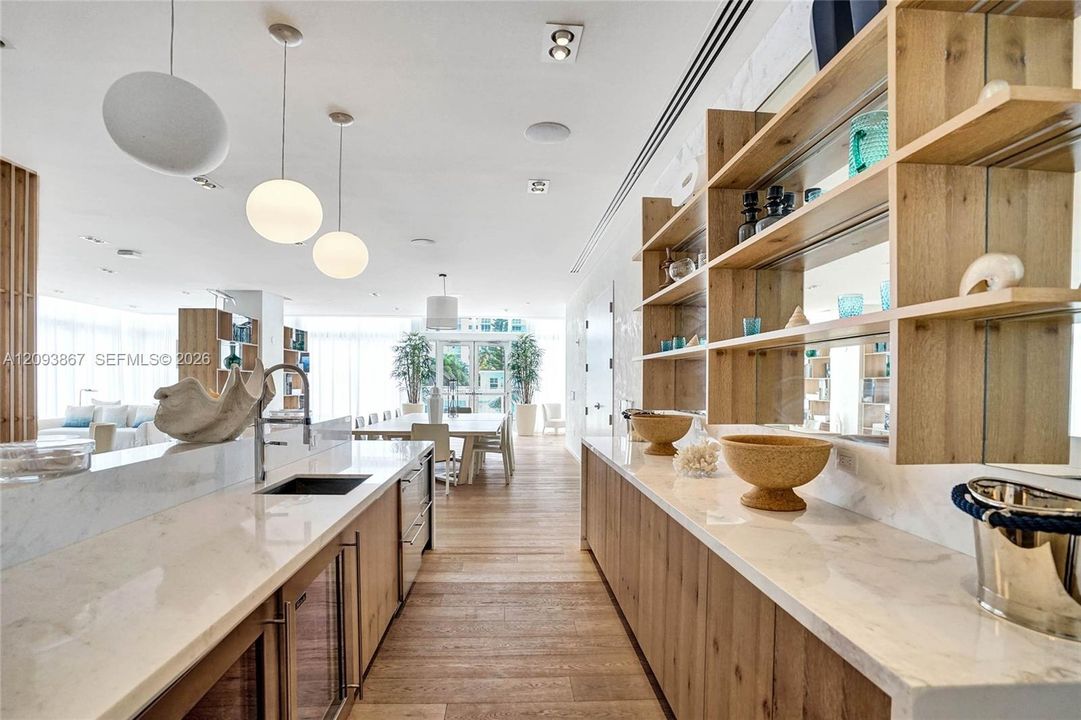 En Venta: $848,000 (2 camas, 1 baños, 821 Pies cuadrados)