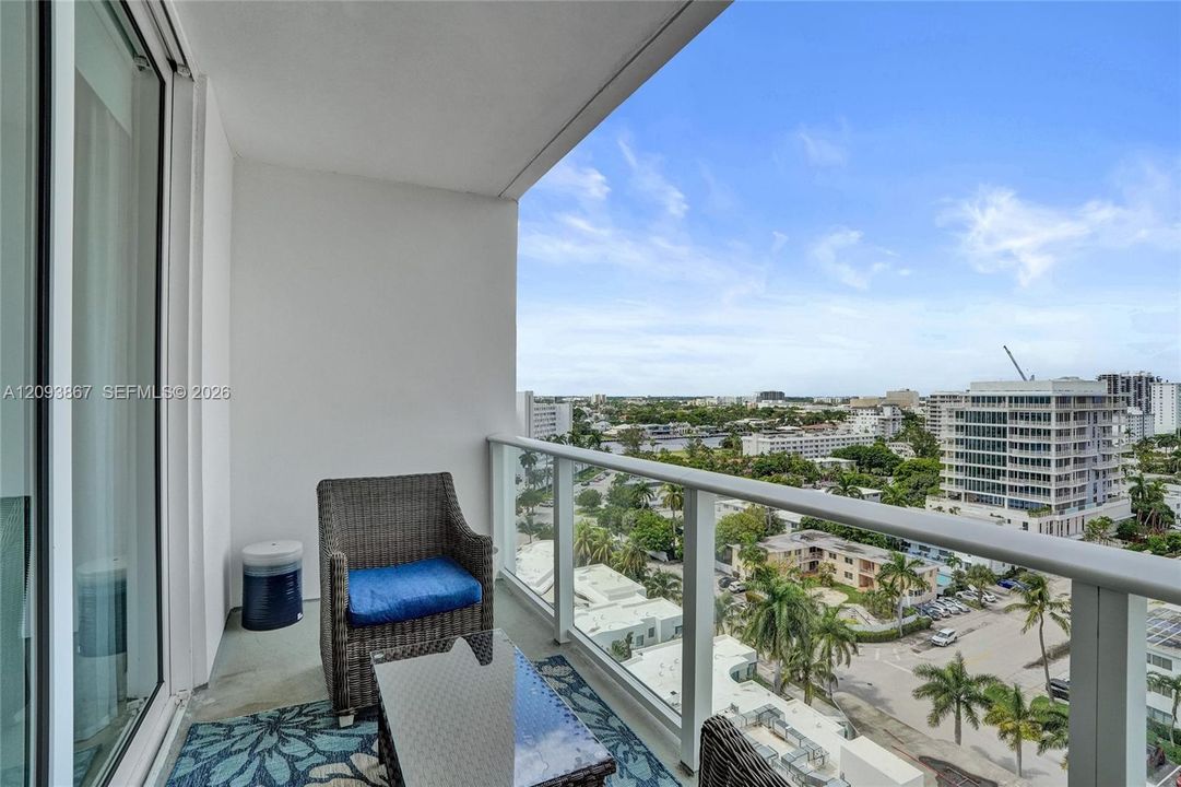 En Venta: $848,000 (2 camas, 1 baños, 821 Pies cuadrados)