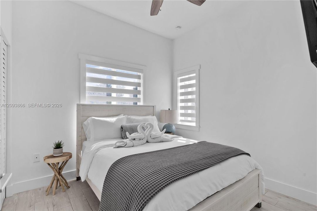 For Sale: $1,600,000 (4 beds, 3 baths, 1428 Square Feet)