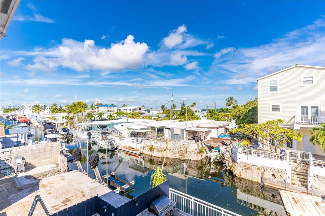 For Sale: $1,600,000 (4 beds, 3 baths, 1428 Square Feet)