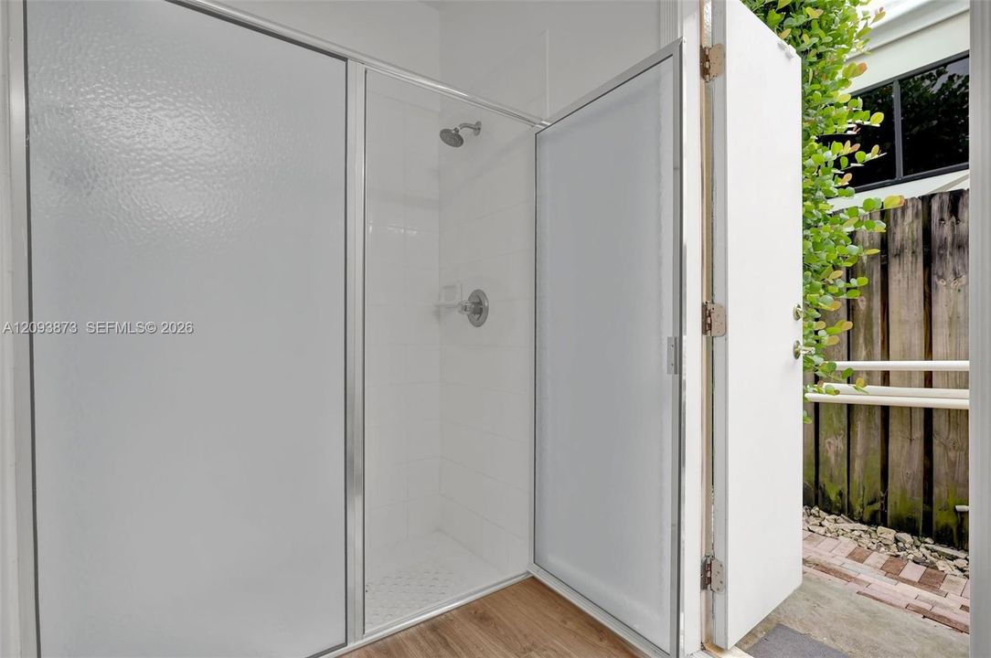 For Sale: $1,200,000 (4 beds, 4 baths, 3177 Square Feet)