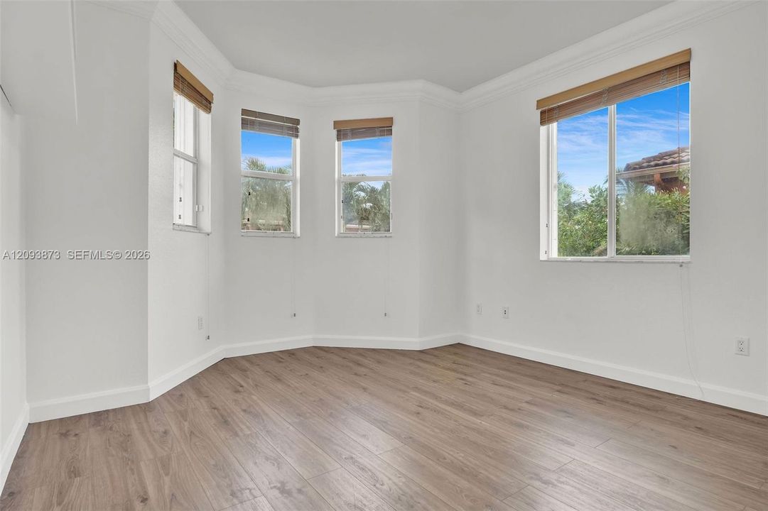For Sale: $1,200,000 (4 beds, 4 baths, 3177 Square Feet)